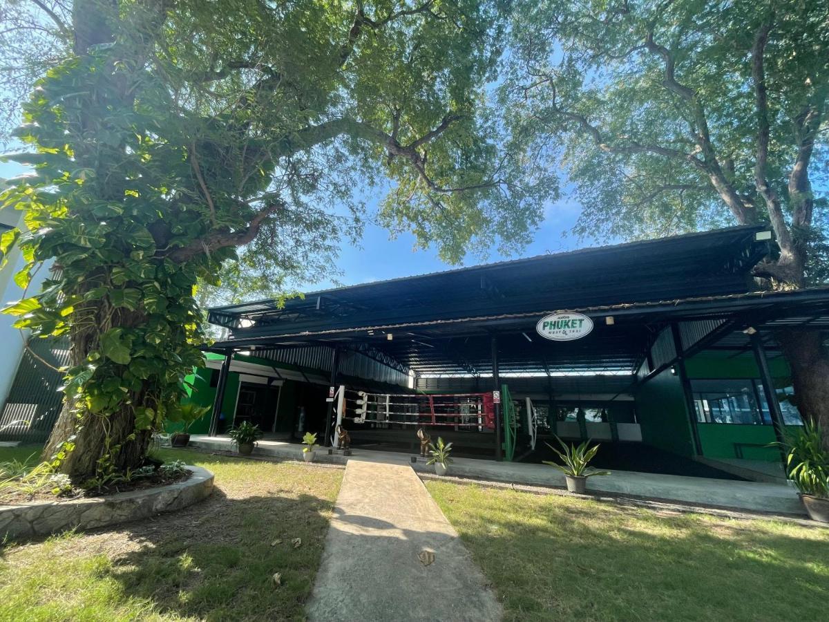 Phuket Muay Thai Hotel Rawai Beach Exteriör bild